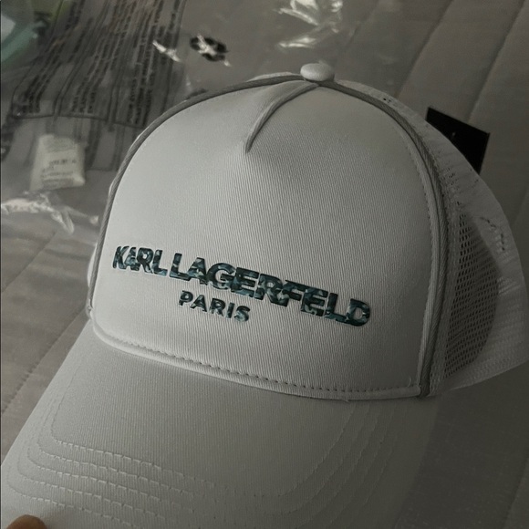 NWT unisex Karl Lagerfeld Logo Embroidered
Trucker Hat - Picture 14 of 16